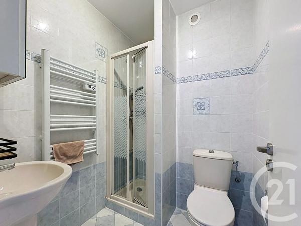 Appartement F5 à vendre  5 pièces - 127 m 2   MOUGINS  - 06