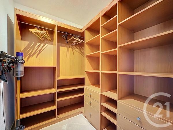 Appartement F5 à vendre  5 pièces - 127 m 2   MOUGINS  - 06