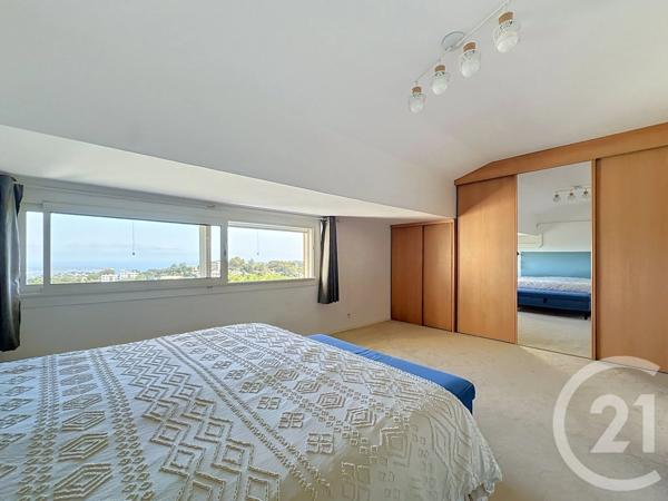 Appartement F5 à vendre  5 pièces - 127 m 2   MOUGINS  - 06