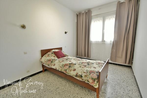 Maison individuelle divisé en 2 logements - PEZILLA LA RIVIERE (66)