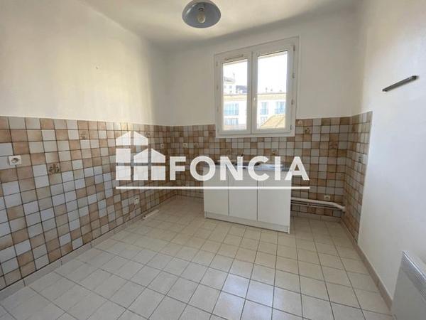 Location Appartement 2 pièces 55.5 m² - 13 RUE DES ARQUEBUSIERS Pontoise 95300