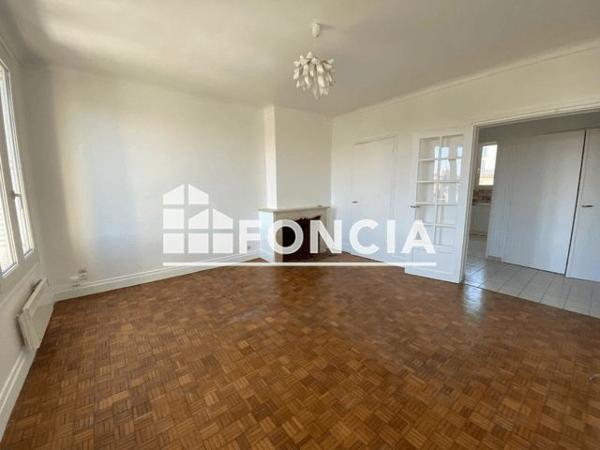 Location Appartement 2 pièces 55.5 m² - 13 RUE DES ARQUEBUSIERS Pontoise 95300