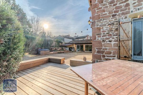Maison à vendre 5 pièces 130m² Thizy-les-Bourgs (69240)