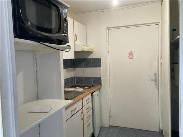 Appartement à vendre |  Les Clayes-sous-Bois |  1 pièce | 25 m²