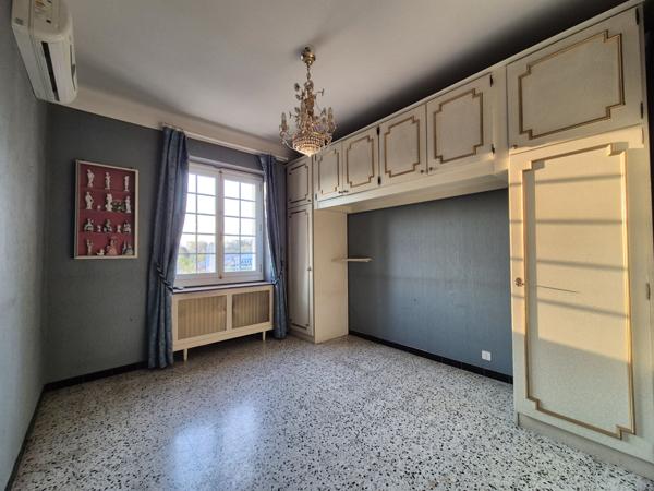 Hôtel et maison avec piscine Saint-Hilaire-de-Brethmas (30560)