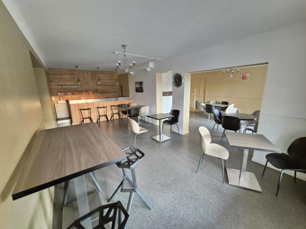 Hôtel et maison avec piscine Saint-Hilaire-de-Brethmas (30560)