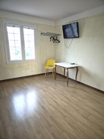 Hôtel et maison avec piscine Saint-Hilaire-de-Brethmas (30560)