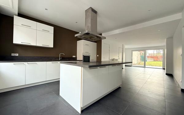 Maison à louer    4 pièces •  Armentières