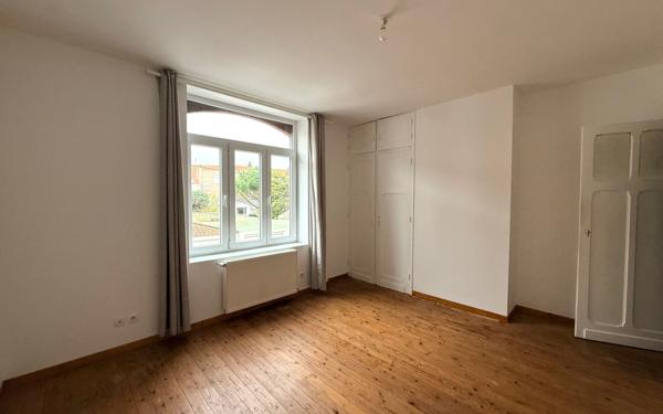 Maison à louer    4 pièces •  Armentières