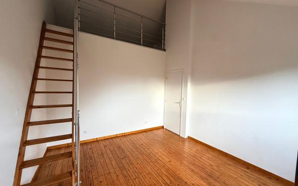 Maison à louer    4 pièces •  Armentières