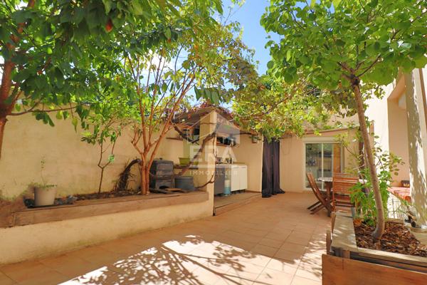 MAISON 5 Pièces 110 M²  4 CHAMBRES  TERRASSE 30 M²  BALCON 9 M² 2 PARKINGS PRIVATIFS  CALME  EXPOSITION SUD