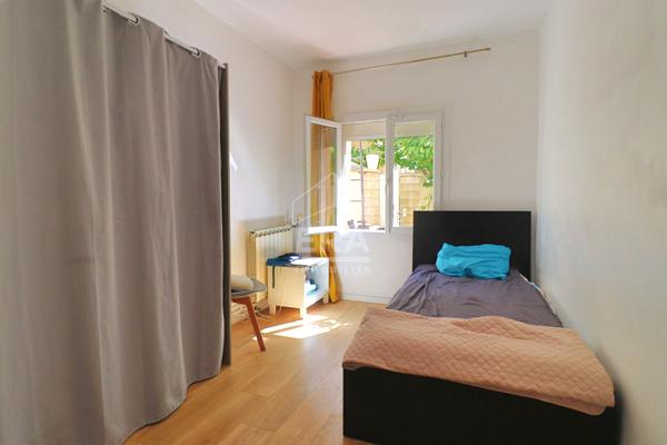 MAISON 5 Pièces 110 M²  4 CHAMBRES  TERRASSE 30 M²  BALCON 9 M² 2 PARKINGS PRIVATIFS  CALME  EXPOSITION SUD