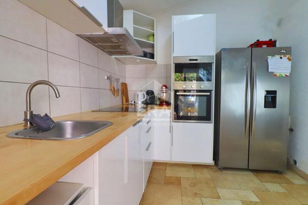 MAISON 5 Pièces 110 M²  4 CHAMBRES  TERRASSE 30 M²  BALCON 9 M² 2 PARKINGS PRIVATIFS  CALME  EXPOSITION SUD
