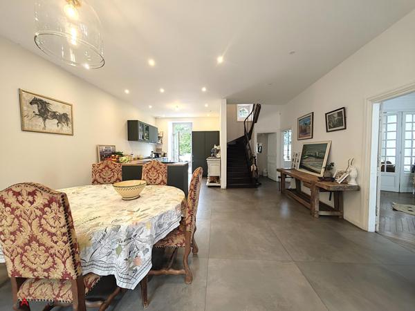 Maison à MALESTROIT, 56140 - 9 pièces 225m²