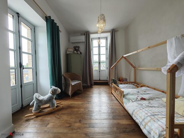 Maison à MALESTROIT, 56140 - 9 pièces 225m²