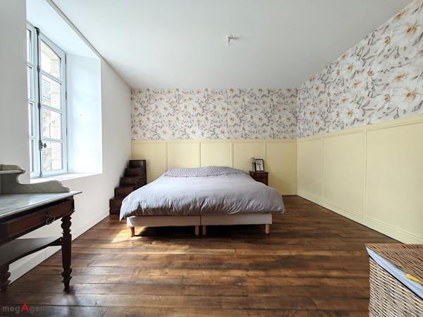 Maison à MALESTROIT, 56140 - 9 pièces 225m²