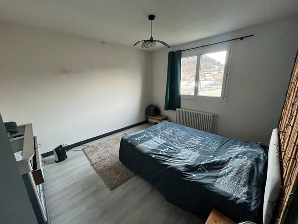 APPARTEMENT 3 CHAMBRES AVEC JARDIN, TERRASSE ET GARAGE - SANCEY