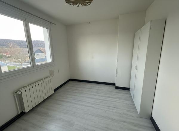 APPARTEMENT 3 CHAMBRES AVEC JARDIN, TERRASSE ET GARAGE - SANCEY
