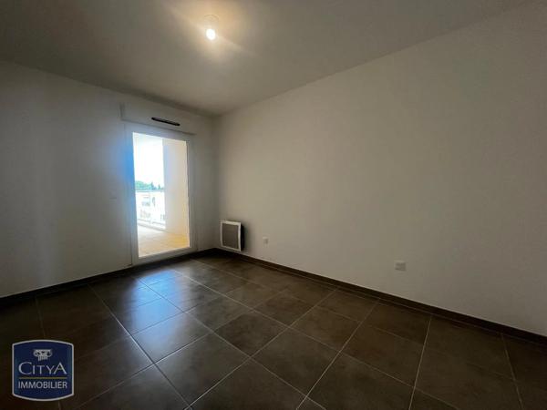Appartement à louer 3 pièces 63.3m² Rodilhan (30230)