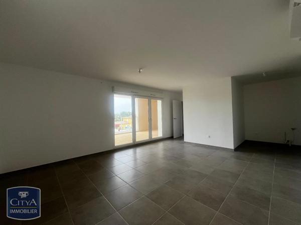 Appartement à louer 3 pièces 63.3m² Rodilhan (30230)