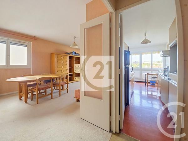 Appartement T5 à vendre  5 pièces - 101 m 2   VITRY SUR SEINE  - 94