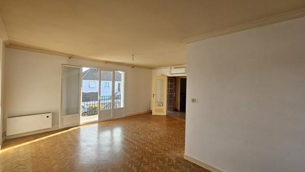 Centre de La Ville aux Dames