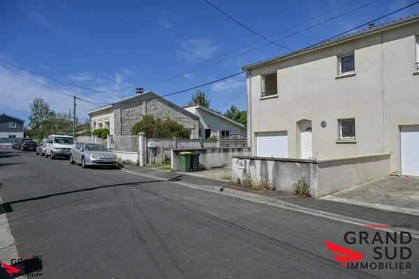 Saint-Bris, Maison traditionnel R+1 avec jardin et Garage.