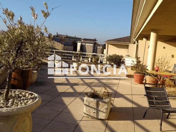 Location Appartement 4 pièces 150 m² - 4 RUE PAUL AUBERT Chateaurenard 13160