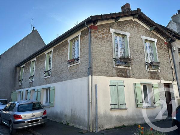 Appartement F5 à vendre  5 pièces - 162,12 m2 ROZAY EN BRIE - 77