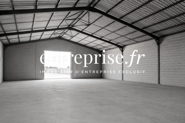 ENSEMBLE D’ACTIVITÉ 1 250 M² – PHOTOVOLTAÏQUE – MONTREUIL-BELLAY