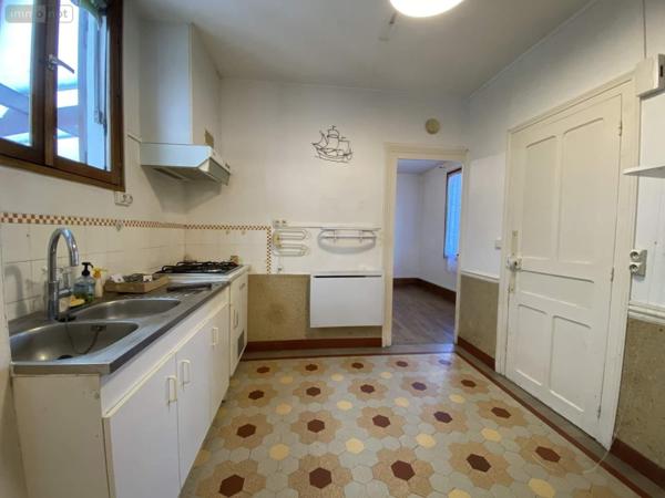 Maison à vendre à Montlouis-sur-Loire dans l'Indre-et-Loire (37270), ref : 37037/292B   
MONTLOUIS SUR LOIRE