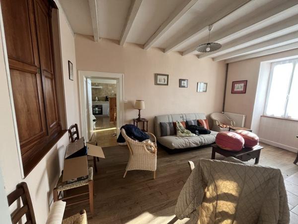 Maison à vendre |  Palluaud |  6 pièces | 170 m²