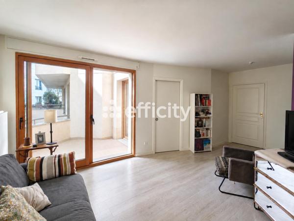 Appartement
         2 pièces
        - 40 m² Exclusivité 350 000 € *
