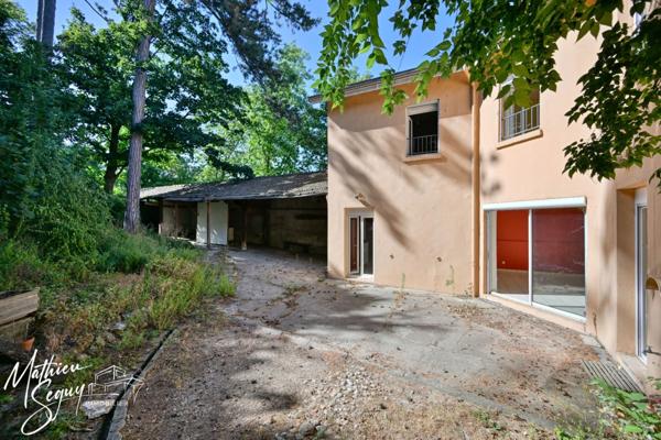 COEUR DE VERNAISON : Maison de village P4 duplex au coeur d'un magnifique parc classé