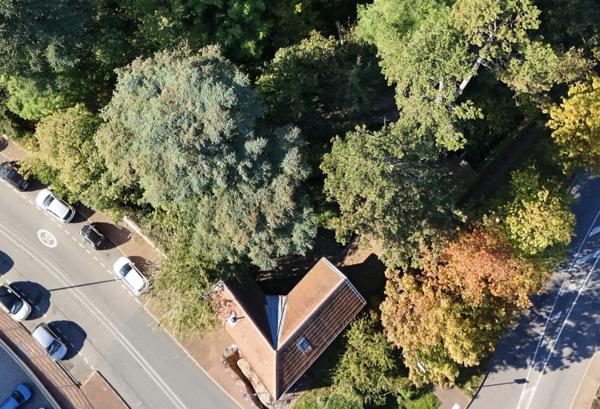 COEUR DE VERNAISON : Maison de village P4 duplex au coeur d'un magnifique parc classé