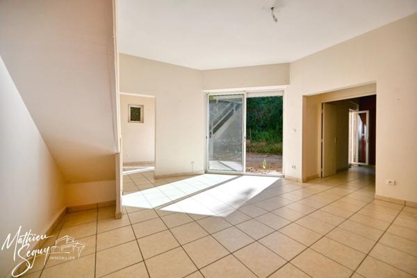 COEUR DE VERNAISON : Maison de village P4 duplex au coeur d'un magnifique parc classé