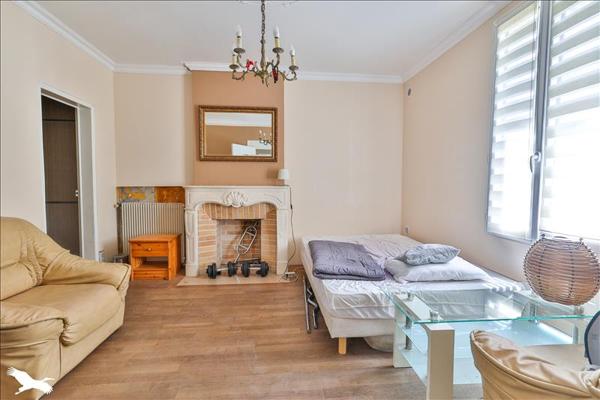 Maison à vendre |  Châteauneuf-sur-Charente |  10 pièces | 200 m²