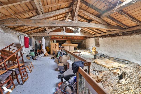 Maison à vendre |  Châteauneuf-sur-Charente |  10 pièces | 200 m²