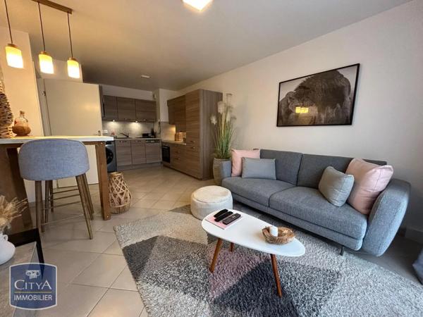 Appartement à louer 2 pièces 42m²