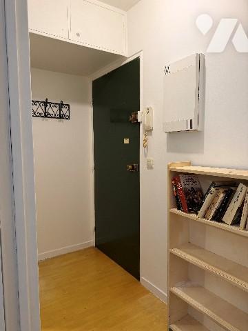 BOULOGNE- SILLY-GALLIENI - Studio avec large balcon