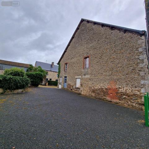 Maison à restaurer à vendre à La Chapelle-au-Riboul en Mayenne (53440), ref : 12725/591