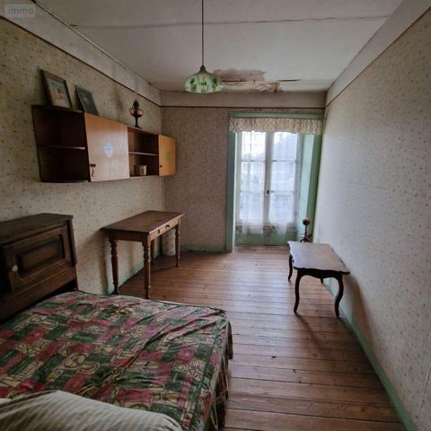 Maison à restaurer à vendre à La Chapelle-au-Riboul en Mayenne (53440), ref : 12725/591