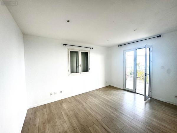 Maison à vendre à La-Plaine-Des-Cafres à la Réunion (97418), ref : 97424/160   
PLAINE DES CAFRES