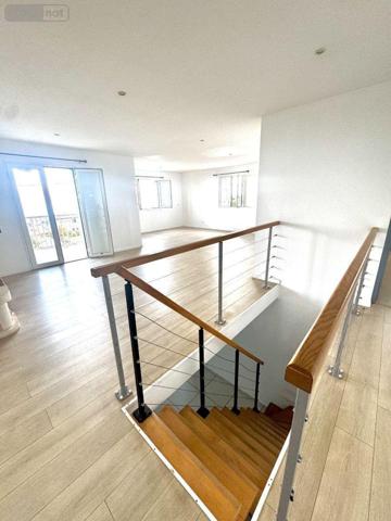 Maison à vendre à La-Plaine-Des-Cafres à la Réunion (97418), ref : 97424/160   
PLAINE DES CAFRES