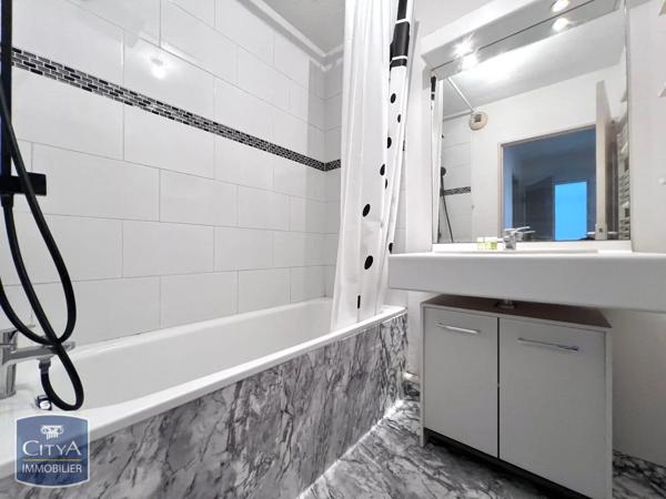Appartement à louer 3 pièces 61.3m² Avignon (84140)