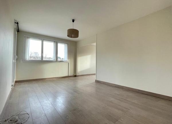 Appartement à louer    4 pièces • 73,71 m2 Saint-Michel-sur-Orge