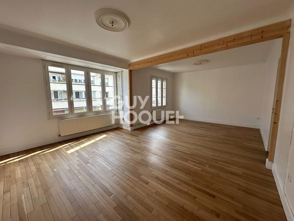 Appartement totalement rénové au centre ville de Lisieux