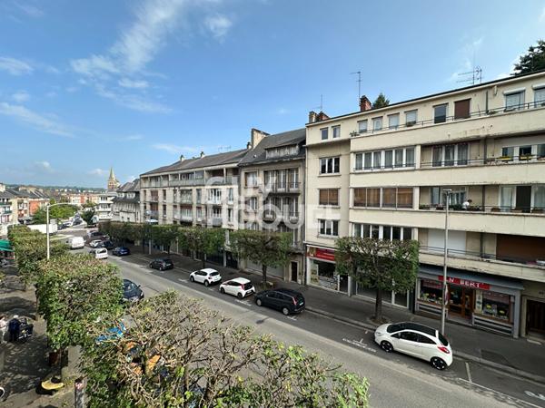 Appartement totalement rénové au centre ville de Lisieux
