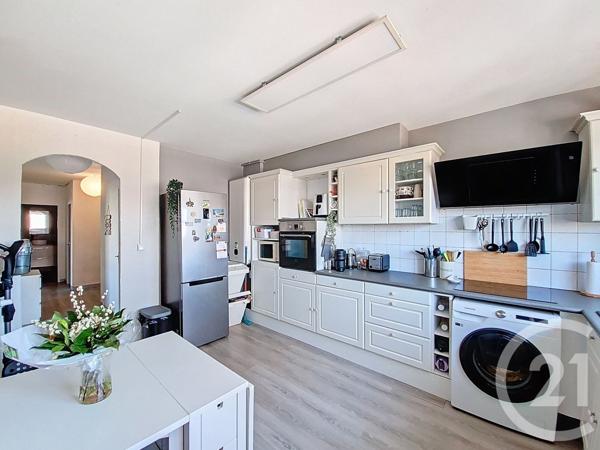 Appartement F4 à vendre  4 pièces - 79,43 m2 ST FONS - 69