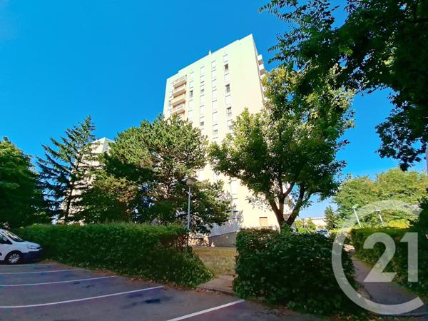 Appartement F4 à vendre  4 pièces - 79,43 m2 ST FONS - 69